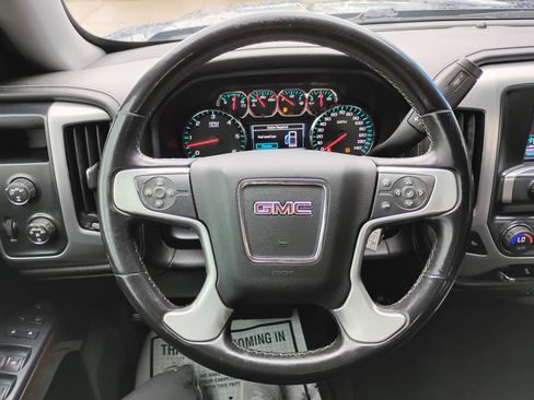 Used 2017 GMC Sierra 1500 SLE w/ SLE Value Package image 8