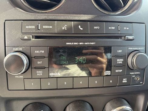 Used 2016 Jeep Patriot Sport w/ Power Value Group AWD/4WD image 18