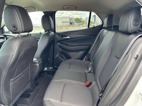 Used 2025 Buick Encore GX Preferred FWD image 22