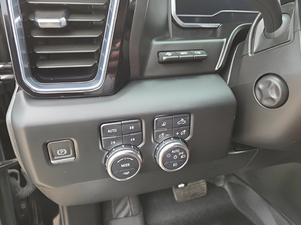 Used 2023 GMC Sierra 1500 Denali Ultimate AWD/4WD image 27