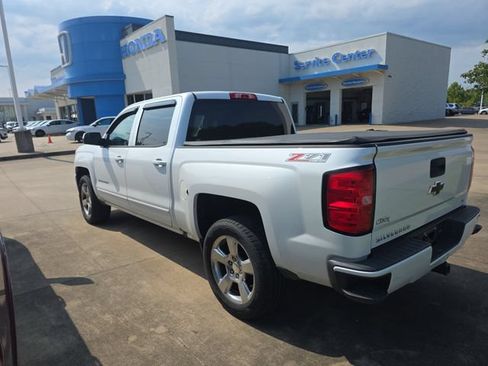 Used 2017 Chevrolet Silverado 1500 LT w/ True North Edition AWD/4WD image 2