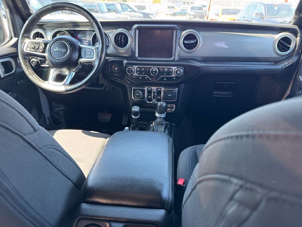 Used 2023 Jeep Wrangler Unlimited Sahara w/ Cold Weather Group AWD/4WD image 7
