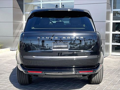New 2026 Land Rover Range Rover Long Wheelbase SE image 4