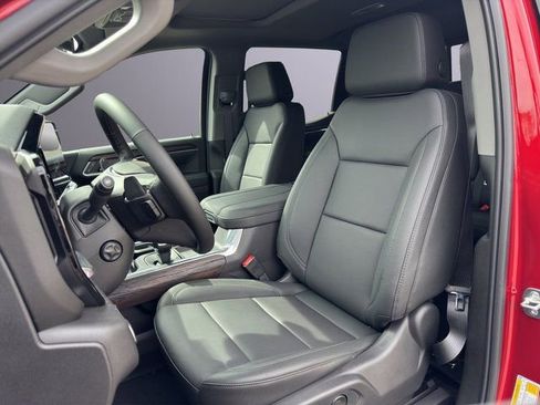 New 2026 GMC Sierra 1500 SLT w/ SLT Premium Package image 14