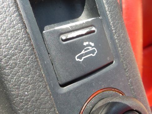 Used 2005 Audi S4 Cabriolet image 19