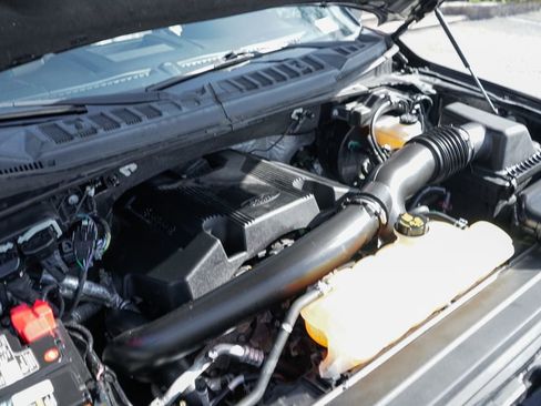 Used 2018 Ford F150 XLT w/ Equipment Group 302A Luxury image 14