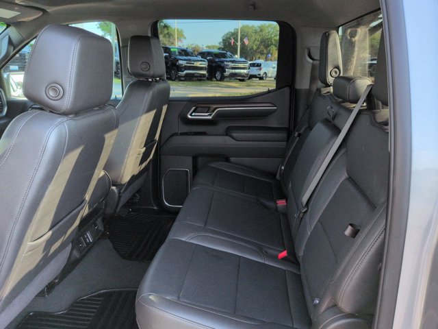 Used 2025 GMC Sierra 1500 SLT AWD/4WD image 13