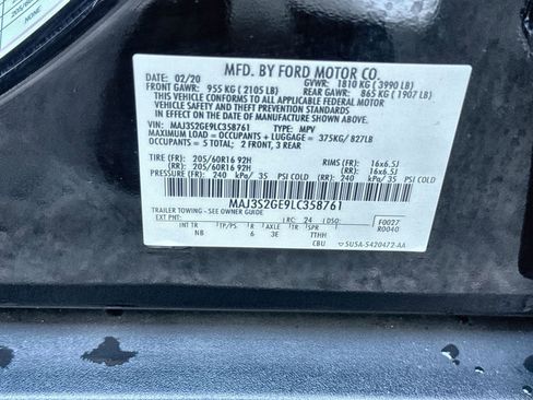 Used 2020 Ford EcoSport SE w/ SE Convenience Package image 29