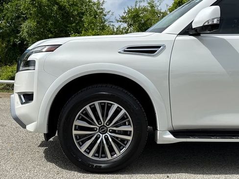 Used 2023 Nissan Armada SL w/ Cargo Package RWD image 5
