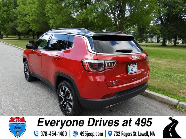 Used 2023 Jeep Compass Limited AWD/4WD image 3