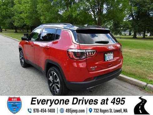 Used 2023 Jeep Compass Limited AWD/4WD image 3