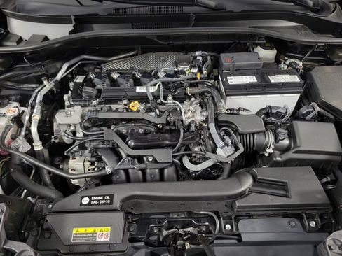 Used 2022 Toyota Corolla Cross LE FWD image 13