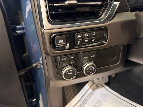 Used 2026 GMC Yukon Denali w/ Sun & Power Step Package AWD/4WD image 27