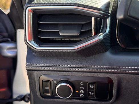 Used 2024 Ford Mustang Premium image 27