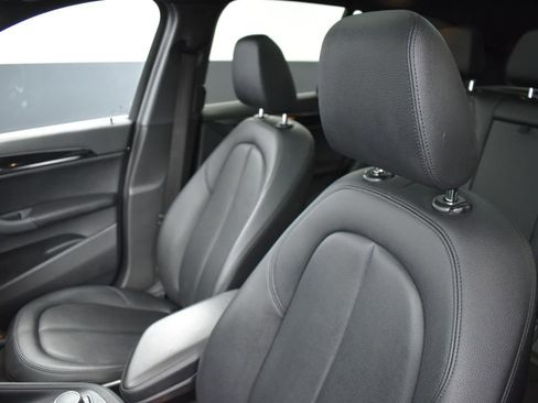 Used 2017 BMW X1 xDrive28i image 13