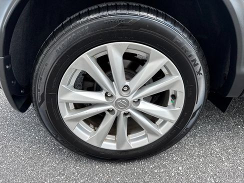 Used 2017 Nissan Rogue Sport SV FWD image 9