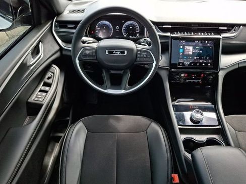 Certified 2023 Jeep Grand Cherokee Altitude AWD/4WD image 14