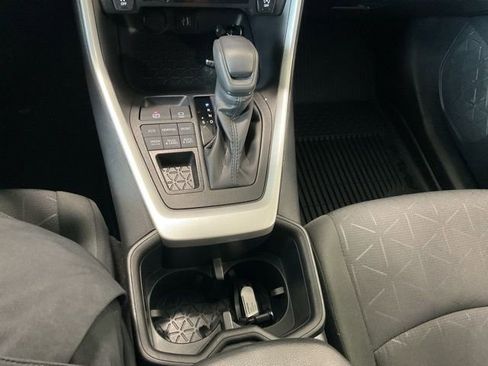 Used 2025 Toyota RAV4 XLE image 15