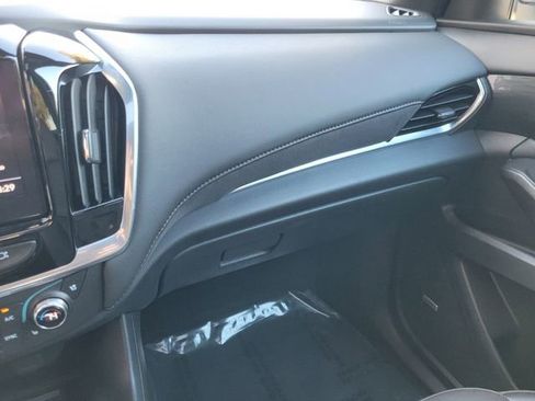 Used 2023 Chevrolet Traverse High Country w/ LPO, Floor Liner Package FWD image 29