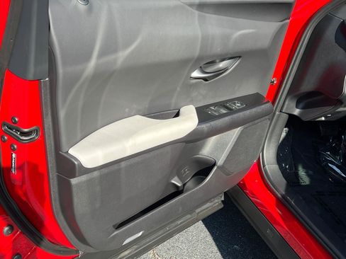 New 2025 Lexus UX 300h FWD image 11