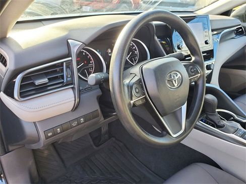 Used 2024 Toyota Camry LE image 18