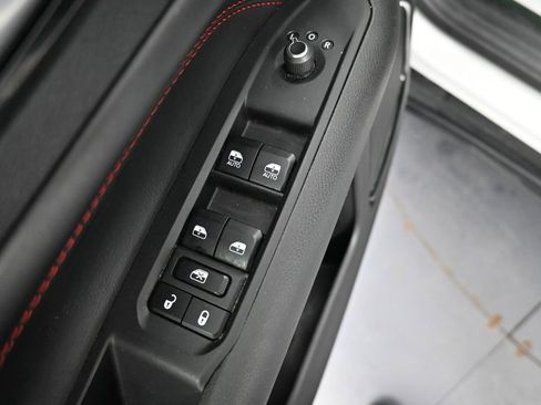 Used 2025 Jeep Compass Trailhawk AWD/4WD image 29