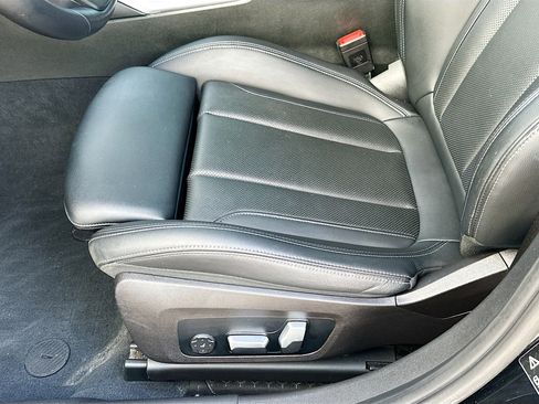 Used 2023 BMW 330i xDrive Sedan w/ Premium Package image 19