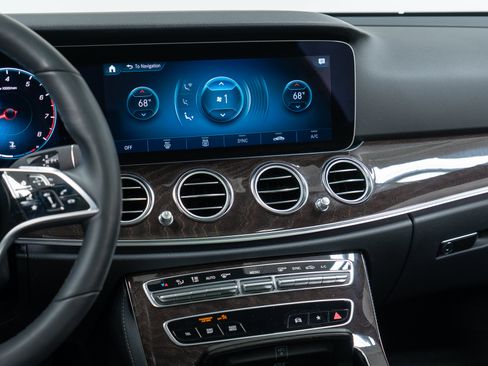 Certified 2023 Mercedes-Benz E 350 4MATIC Sedan image 19