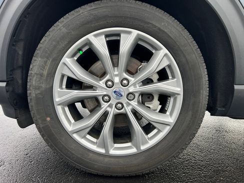 Certified 2023 Ford Explorer Limited w/ Limited Technology Package image 30