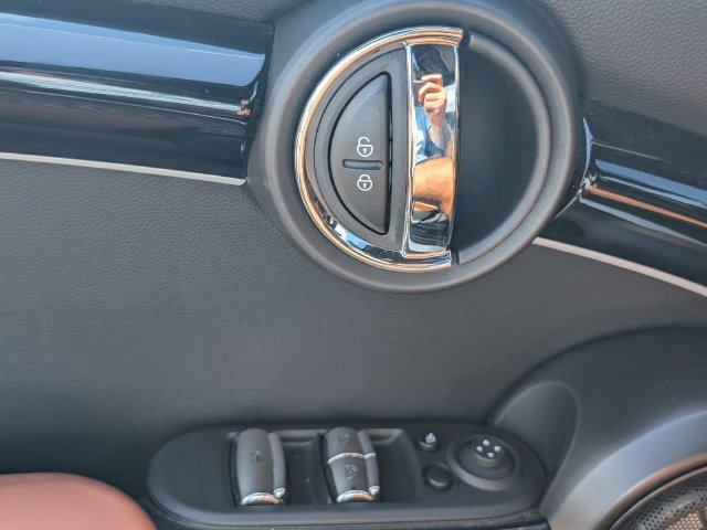 Used 2024 MINI Cooper S FWD image 26