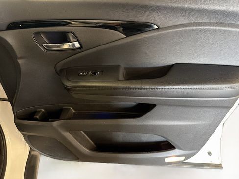 Used 2019 Honda Pilot Elite image 35