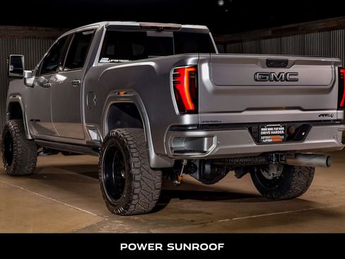 Used 2025 GMC Sierra 3500 AT4 w/ AT4 Premium Plus Package image 7