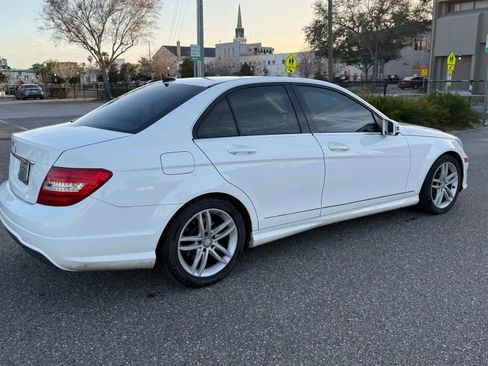 Used 2013 Mercedes-Benz C 250 Sedan image 6