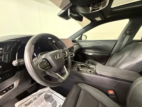 Used 2024 Lexus RX 350 FWD w/ Convenience Package image 7