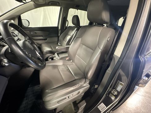 Used 2015 Honda Odyssey EX-L image 16