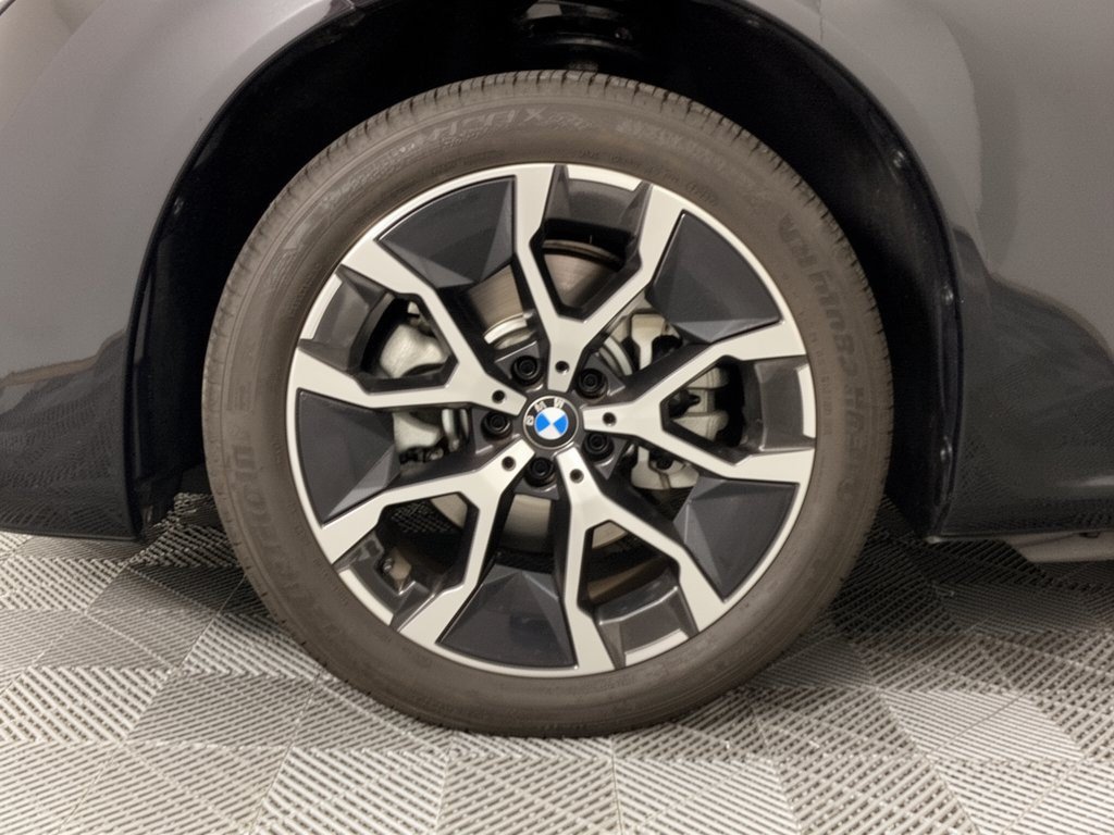 Used 2025 BMW X3 xDrive30i AWD/4WD image 13