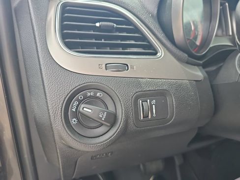 Used 2019 Dodge Journey Crossroad w/ Popular Equipment Group AWD/4WD image 25