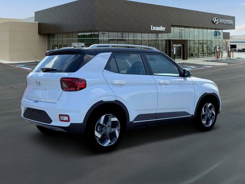 New 2026 Hyundai Venue SEL FWD image 8