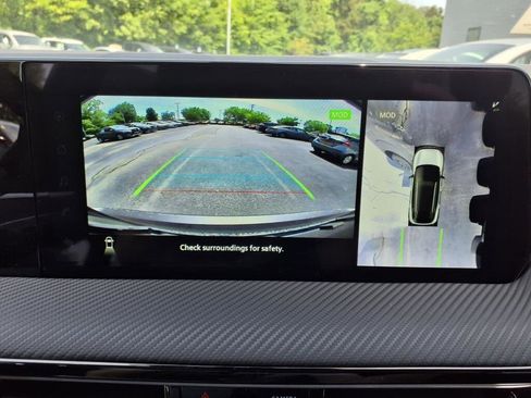 New 2025 Nissan Kicks SR image 10