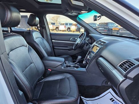Used 2016 Ford Explorer Sport w/ Equipment Group 401A image 39
