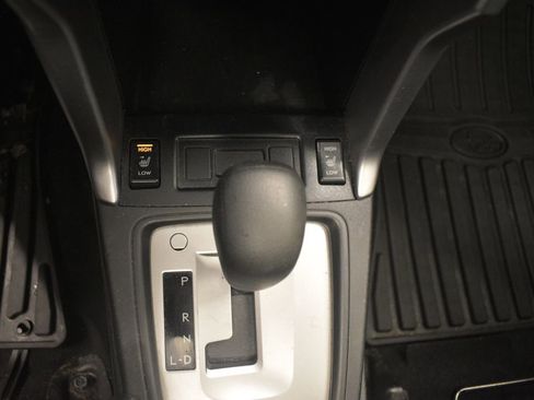 Used 2014 Subaru Forester 2.5i Premium w/ All-Weather Package image 40