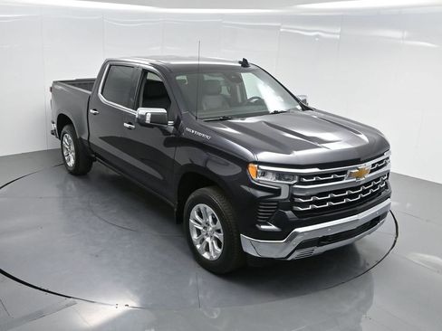 Used 2024 Chevrolet Silverado 1500 LTZ image 34
