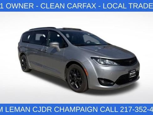 Used 2019 Chrysler Pacifica Touring-L Plus w/ Advanced Safetytec Group image 2