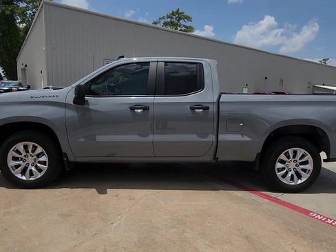 Used 2025 Chevrolet Silverado 1500 Custom RWD image 29
