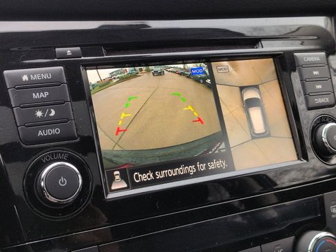 Used 2019 Nissan Rogue SV w/ Sun & Sound Touring Package image 22