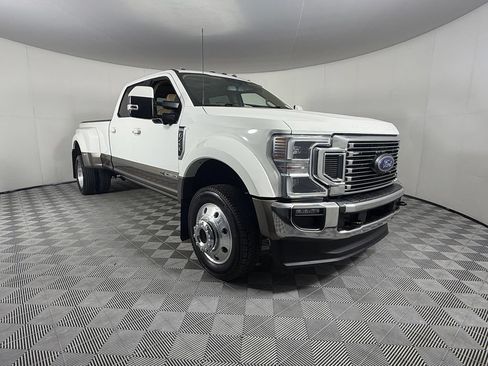 Used 2022 Ford F450 Lariat w/ Lariat Ultimate Package AWD/4WD image 5