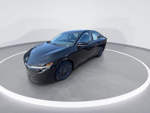 New 2026 Nissan Sentra SV image 4