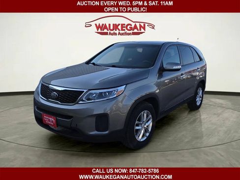 Used 2015 Kia Sorento LX FWD image 1
