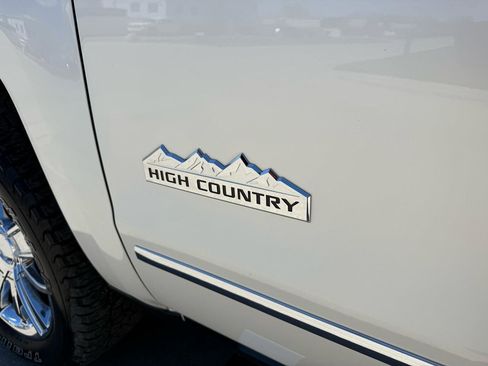 Used 2014 Chevrolet Silverado 1500 High Country w/ High Country Premium Package AWD/4WD image 10