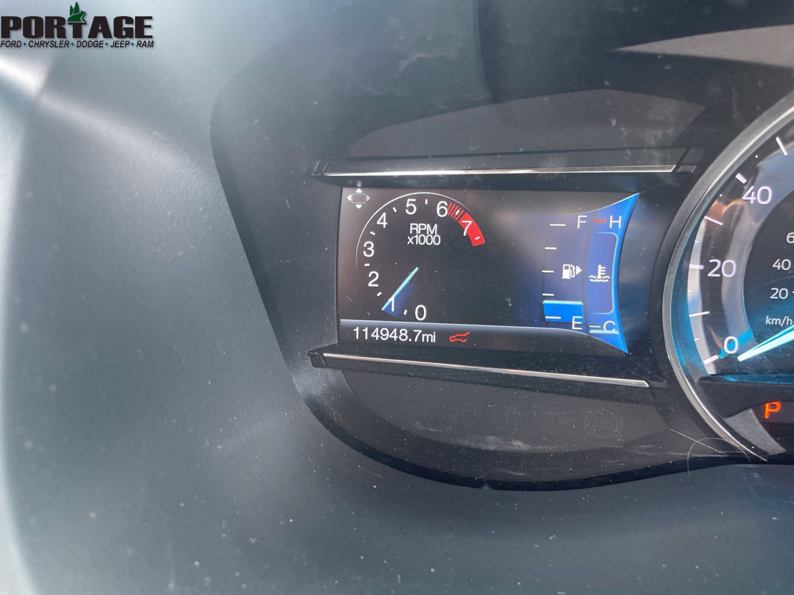 Used 2017 Ford Explorer XLT w/ Equipment Group 202A AWD/4WD image 14